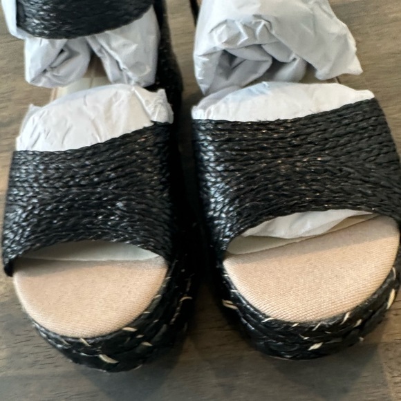 Dolce Vita Tiago Wedge Black - Picture 8 of 8